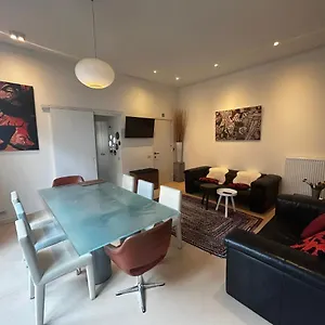 Chic Arty & Cosy 300m From Beach Appartement Oostende